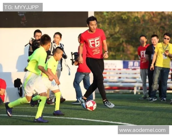 足球明星慷慨解囊助力公益事业的捐款情况分析与影响探讨 足球明星慷慨解囊助力公益事业的捐款情况分析与影响探讨