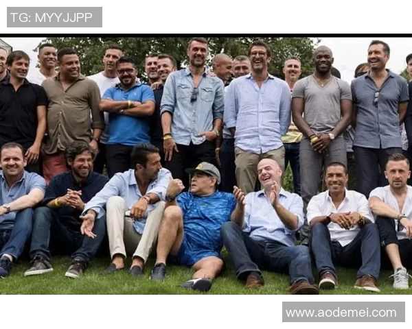 退役足球明星齐聚一堂共庆友谊赛展现激情与风采